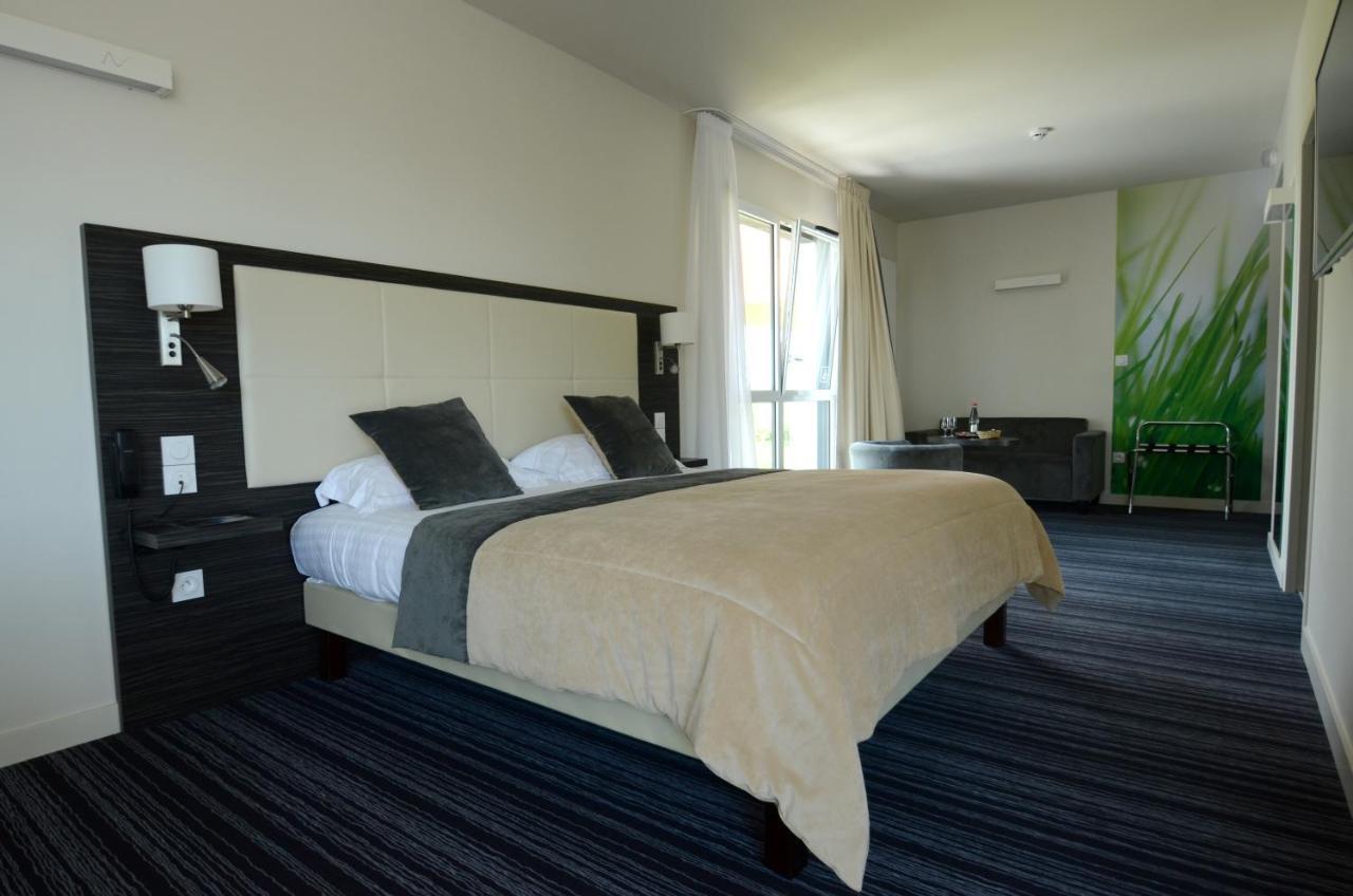 Hotel La Verriaire - The Originals La Verrie Room photo